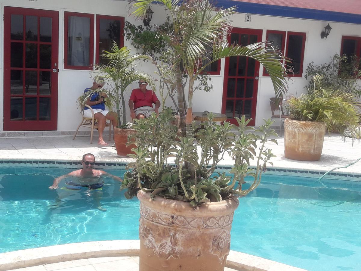 Aruba Harmony Apartments Oranjestad Bagian luar foto