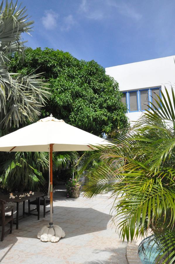 Aruba Harmony Apartments Oranjestad Bagian luar foto