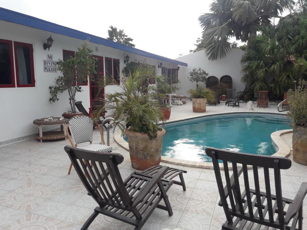Aruba Harmony Apartments Oranjestad Bagian luar foto